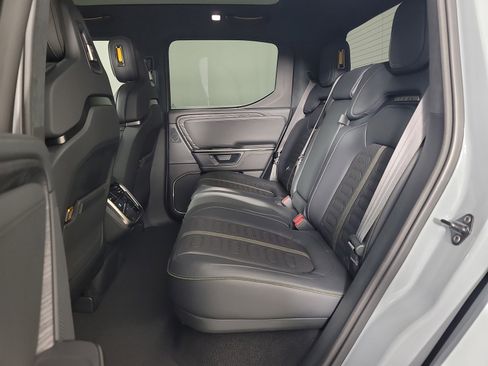 Used 2025 Rivian R1T Adventure AWD/4WD image 21
