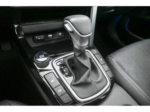 Used 2024 Kia Seltos EX image 14