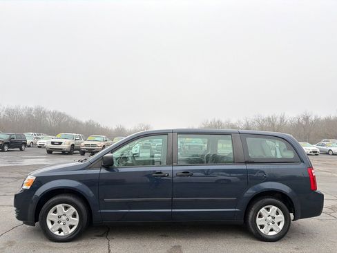 Used 2008 Dodge Grand Caravan SE image 1