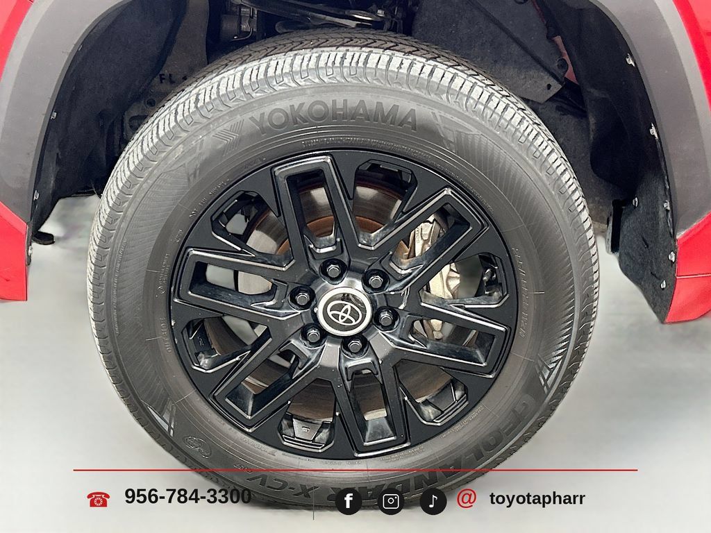 Used 2024 Toyota Tundra Limited AWD/4WD image 29
