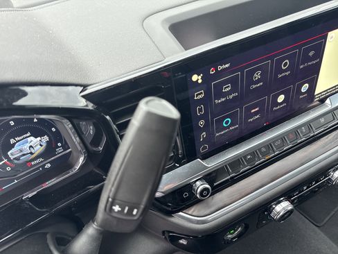 Used 2024 GMC Sierra 1500 SLT image 24