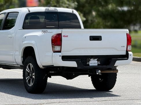 Used 2017 Toyota Tacoma TRD Sport w/ Premium & Technology Package RWD image 46