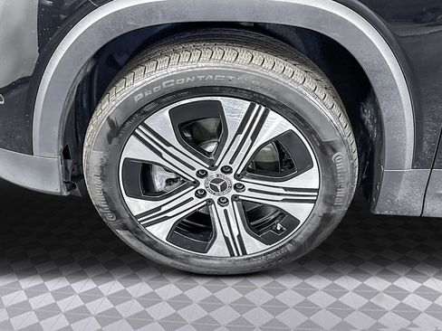 Used 2024 Mercedes-Benz EQB 300 4MATIC image 33