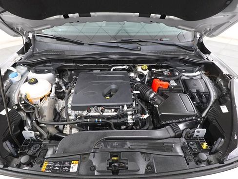 Used 2020 Ford Escape SE image 32