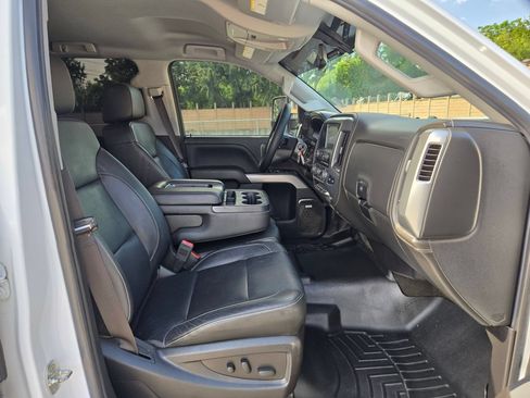Used 2017 Chevrolet Silverado 2500 LTZ w/ Duramax Plus Package AWD/4WD image 28