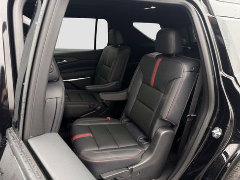 New 2026 Chevrolet Traverse RS w/ LPO, Floor Liner Package FWD image 13