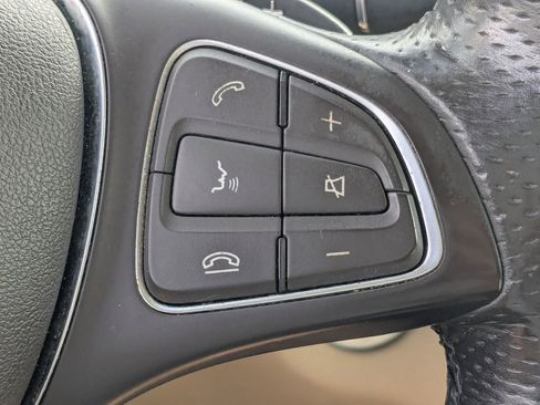 Used 2017 Mercedes-Benz GLE 350 4MATIC image 13