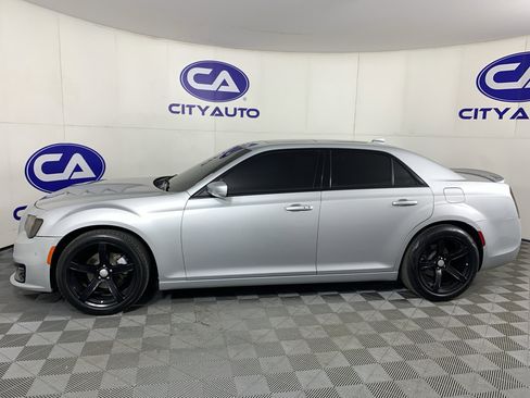 Used 2022 Chrysler 300 S RWD image 6