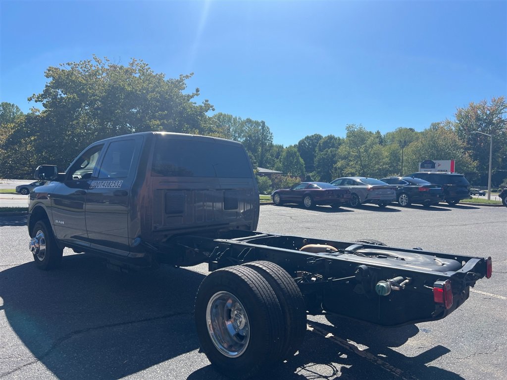 Used 2022 RAM 3500 Tradesman AWD/4WD image 4