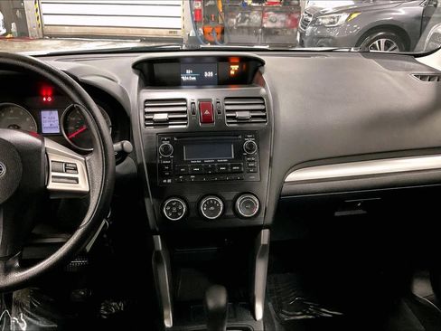 Used 2015 Subaru Forester 2.5i w/ Alloy Wheel Package AWD/4WD image 7