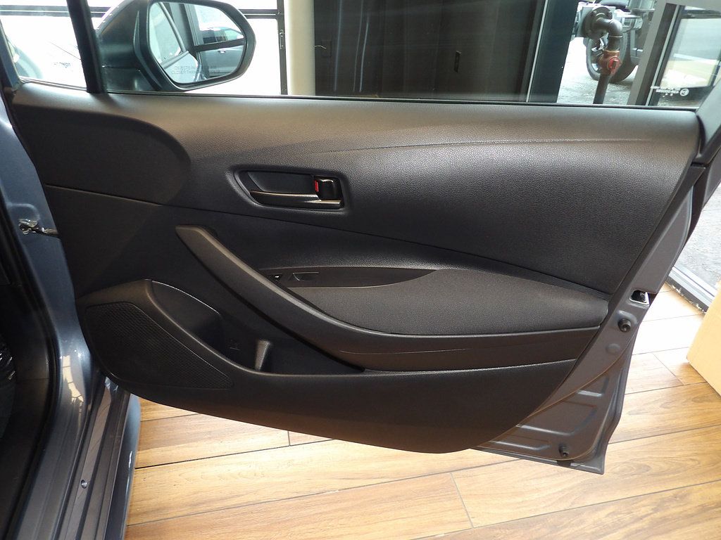 Used 2023 Toyota Corolla LE FWD image 12