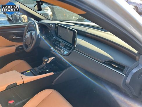 Used 2025 Lexus ES 350 w/ Premium Package image 36