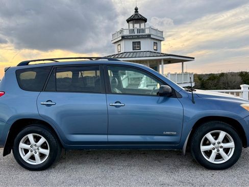 Used 2008 Toyota RAV4 Limited image 4