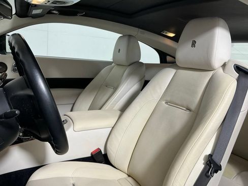 Used 2014 Rolls-Royce Wraith RWD image 22