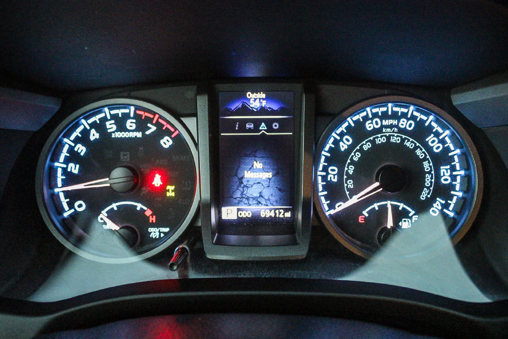 Used 2023 Toyota Tacoma TRD Off-Road w/ Black Out Package (TMS) AWD/4WD image 23