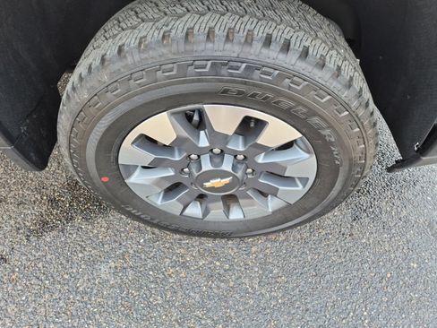 Used 2024 Chevrolet Silverado 2500 Custom w/ Custom Convenience Package RWD image 22