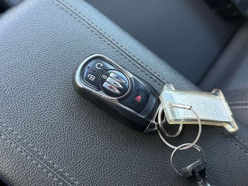 Used 2025 Buick Encore GX Preferred image 22