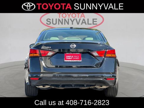 Used 2025 Nissan Altima 2.5 SV FWD image 8