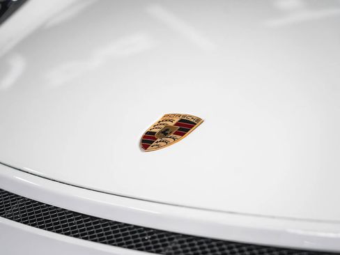 Used 2015 Porsche 911 GT3 RWD image 3