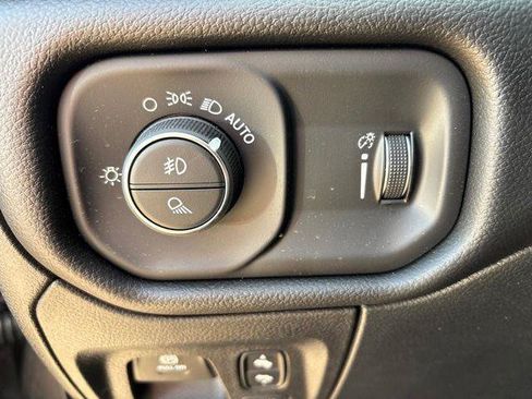 Used 2026 RAM 1500 Big Horn w/ Night Edition AWD/4WD image 16