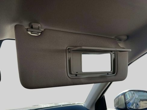 Used 2023 Honda HR-V LX image 31