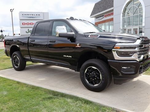 Used 2025 RAM 2500 Laramie w/ Towing Technology Group image 3