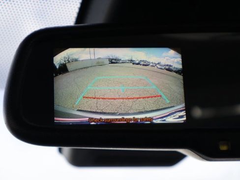 Used 2018 Toyota C-HR XLE FWD image 18