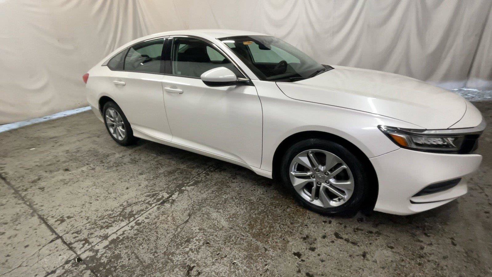 Used 2019 Honda Accord LX image 3