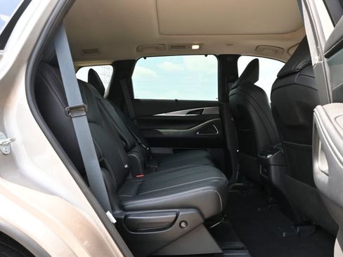 Certified 2025 INFINITI QX60 Luxe AWD/4WD image 21