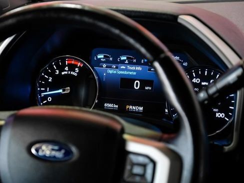 Used 2022 Ford F350 Lariat w/ Lariat Value Package AWD/4WD image 19