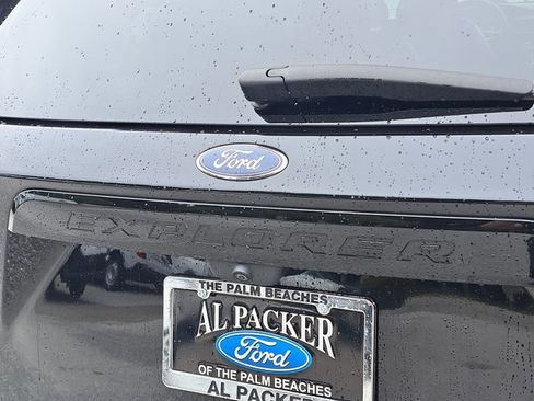 Certified 2023 Ford Explorer ST-Line w/ Class IV Trailer Tow Package image 8