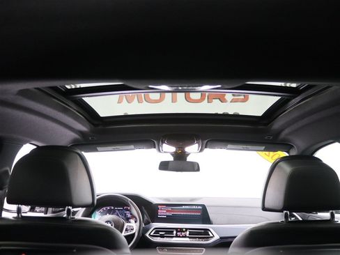 Used 2021 BMW X6 M50i w/ Executive Package AWD/4WD image 15