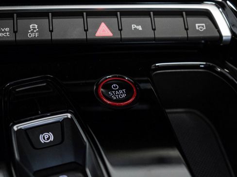 Used 2022 Audi e-tron GT Premium Plus image 28