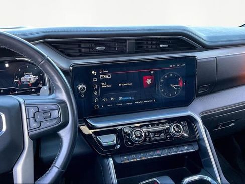 Used 2022 GMC Sierra 1500 Denali image 9