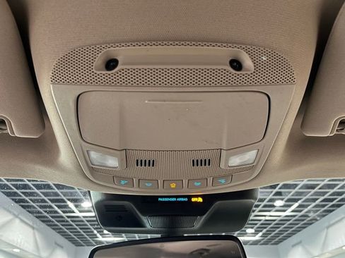 Used 2024 Ford Expedition XLT image 24