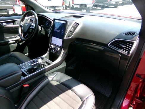 Used 2023 Ford Edge ST-Line AWD/4WD image 12