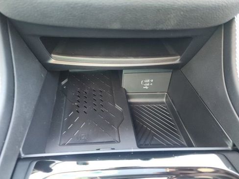 New 2026 Chrysler Pacifica Limited w/ S Appearance Package image 9