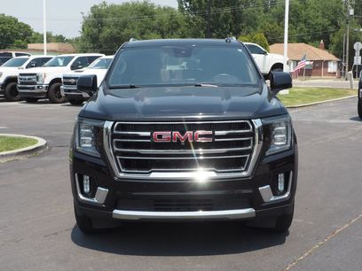 Used 2023 GMC Yukon SLT w/ SLT Premium Package