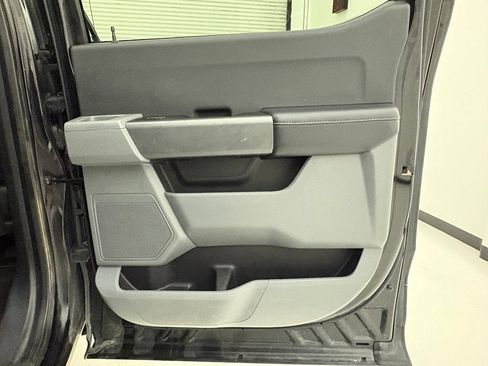 Used 2021 Ford F150 XLT RWD image 30
