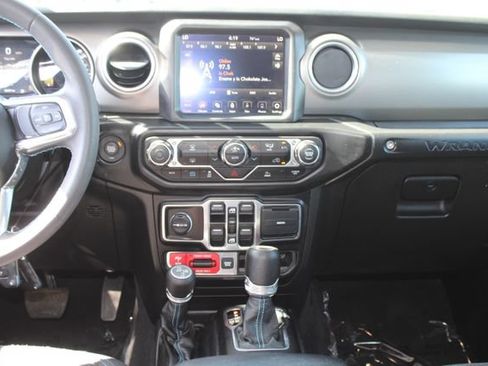 Used 2023 Jeep Wrangler Unlimited Rubicon 4xe AWD/4WD image 17