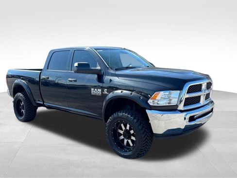 Used 2017 RAM 2500 Tradesman w/ Chrome Appearance Group AWD/4WD image 10