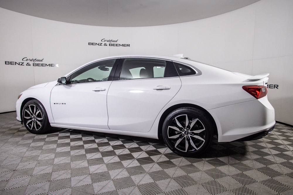 Used 2022 Chevrolet Malibu RS FWD image 11