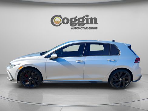 Used 2022 Volkswagen GTI SE w/ SE Leather Package image 9