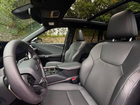 Certified 2026 Lexus TX 350 AWD w/ Technology Package image 15