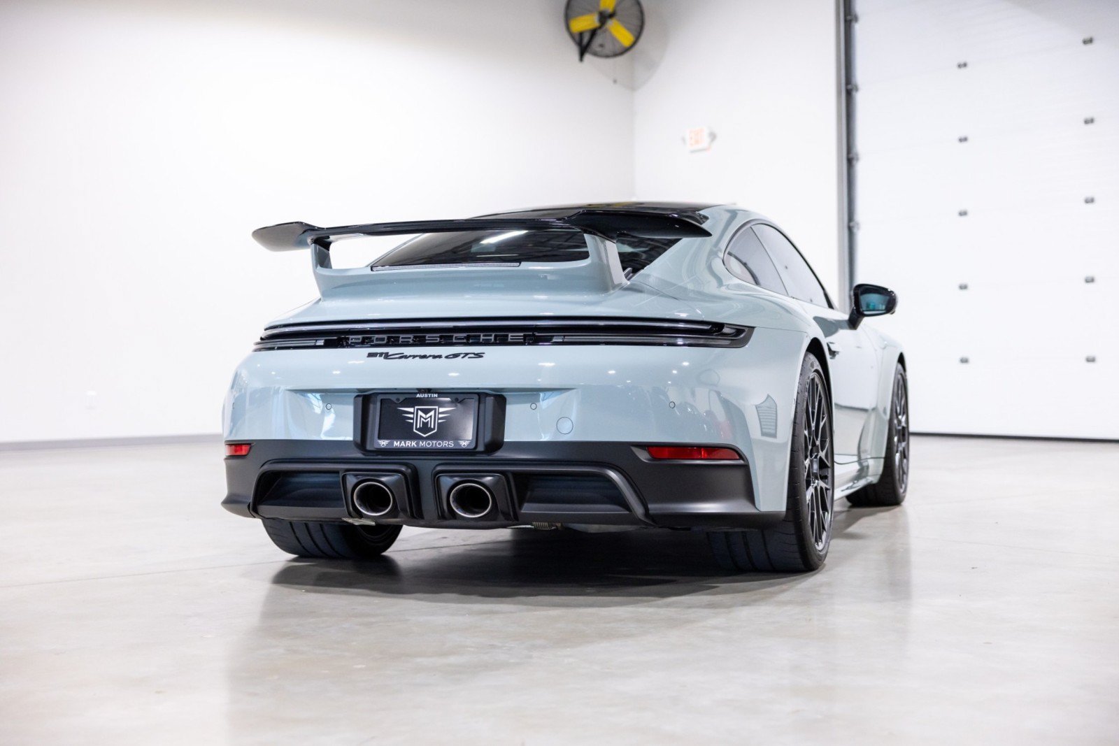 Used 2025 Porsche 911 Carrera GTS RWD image 4