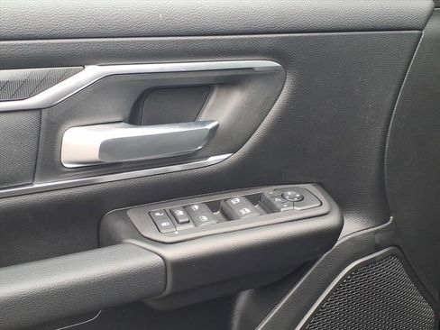 New 2026 RAM 1500 4x4 Crew Cab image 4