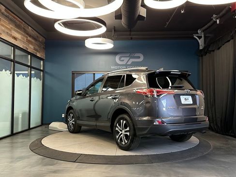 Used 2016 Toyota RAV4 LE AWD/4WD image 5