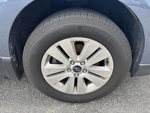 Used 2018 Subaru Outback 2.5i Premium AWD/4WD image 25