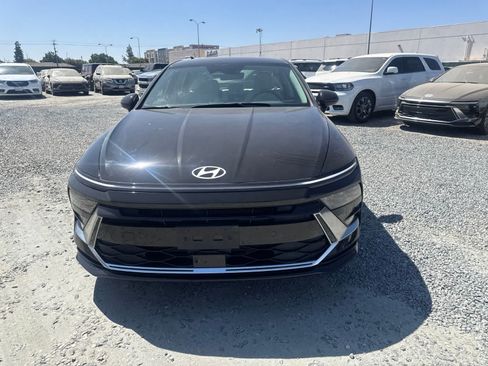 Used 2025 Hyundai Sonata SEL FWD image 2