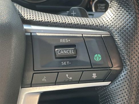 Used 2024 Mitsubishi Outlander FWD image 28